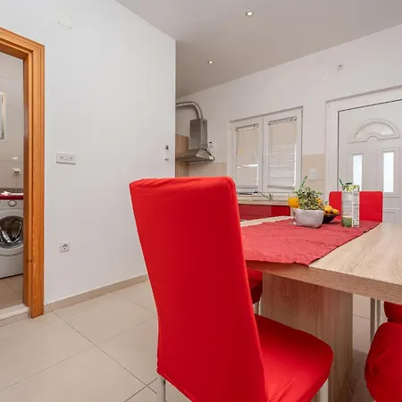 Stunning In شقة *