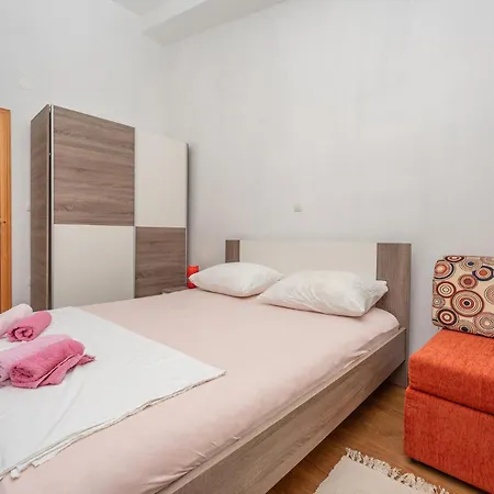 Stunning In Apartment